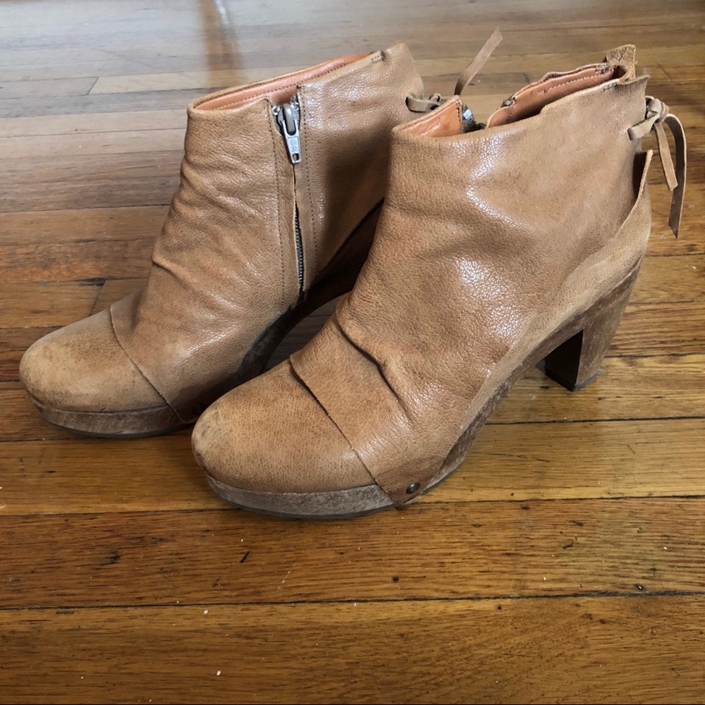 Coclico ndakinna clog ankle boots